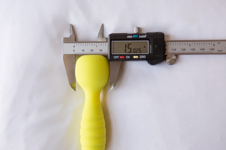 Bellesa Demi Wand Head With Caliper Measurement Photo