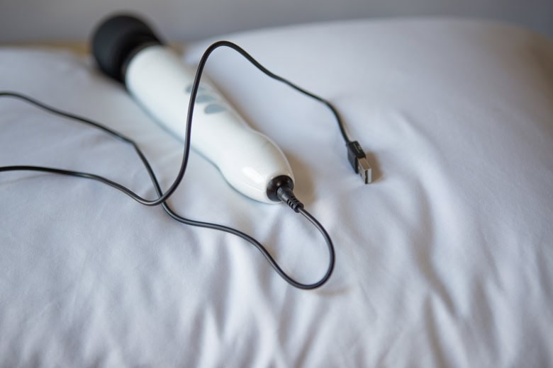 Doxy Die Cast R Charging Cable Photo
