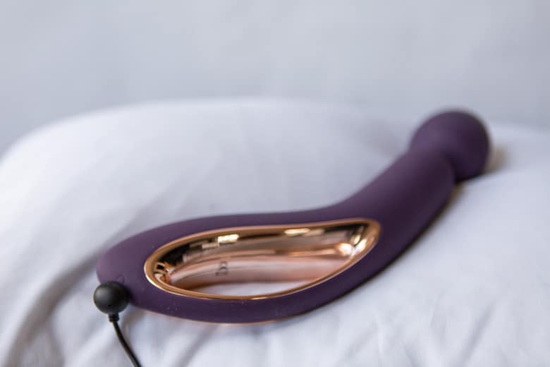O-Wand Body Massager Magnetic Charging Cable Photo