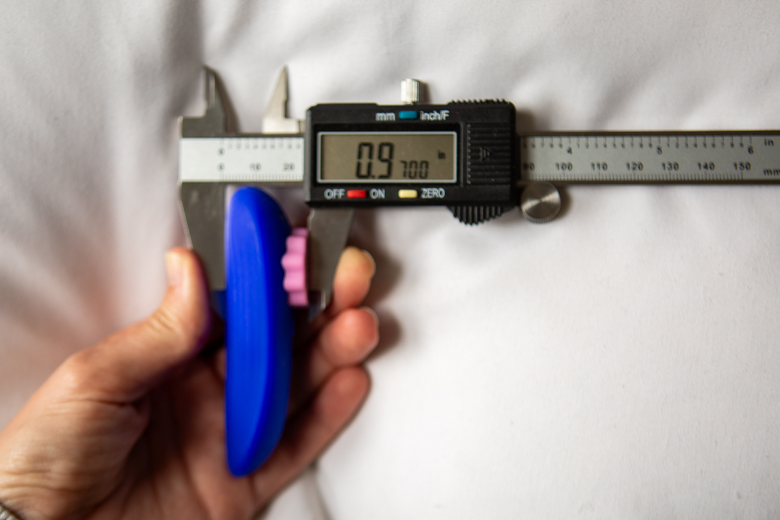 Romp Party Max Thickness Measurement Photo
