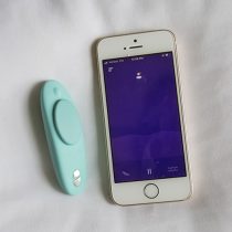We-Vibe Moxie Product and App